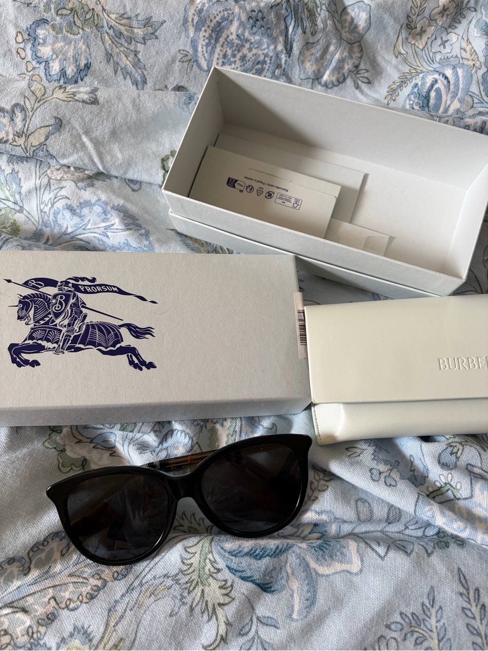 Burberry Black/Tortoiseshell Cat-Eye Sunglasses